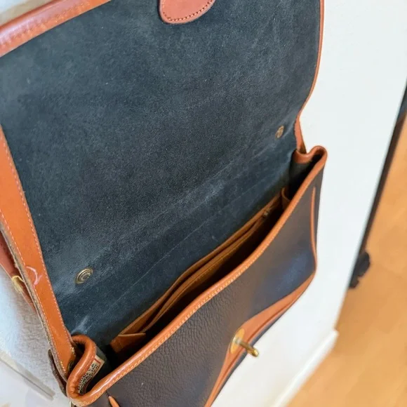 Vintage Dooney & Bourke Purse - Picture 4 of 4